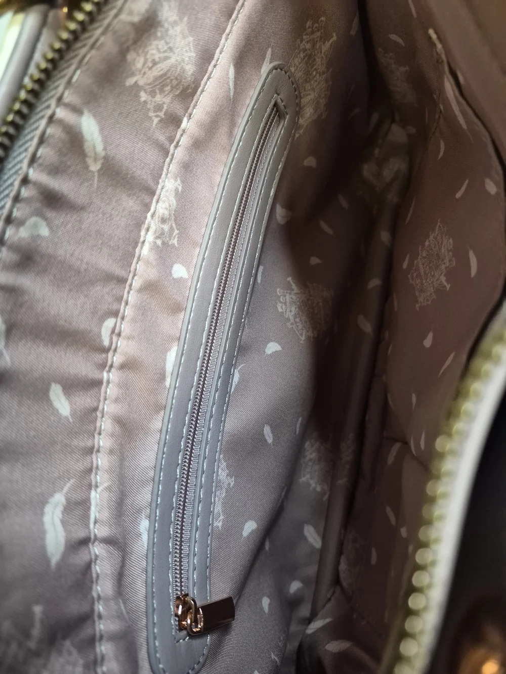 Women’s Quilted Harlequin Satchel in Mauve and Cream